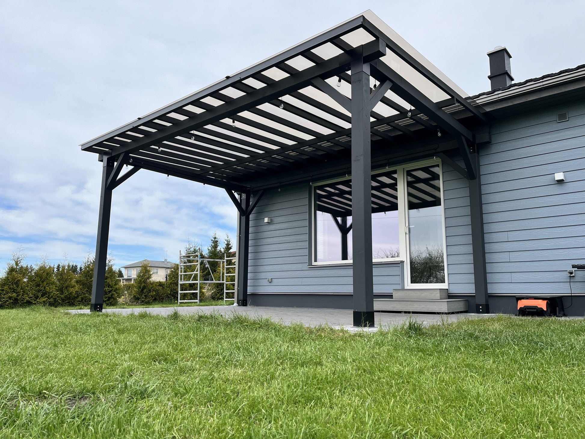 Modular canopy DIY 6x4m by Terases showing metal frame and fabric cover for outdoor shade or shelter.