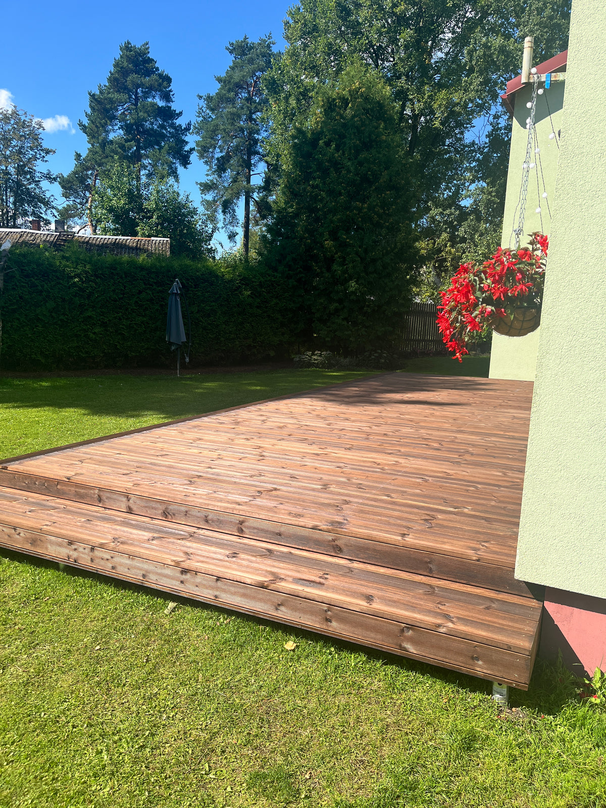 Terrace deck 10mx6m with steps