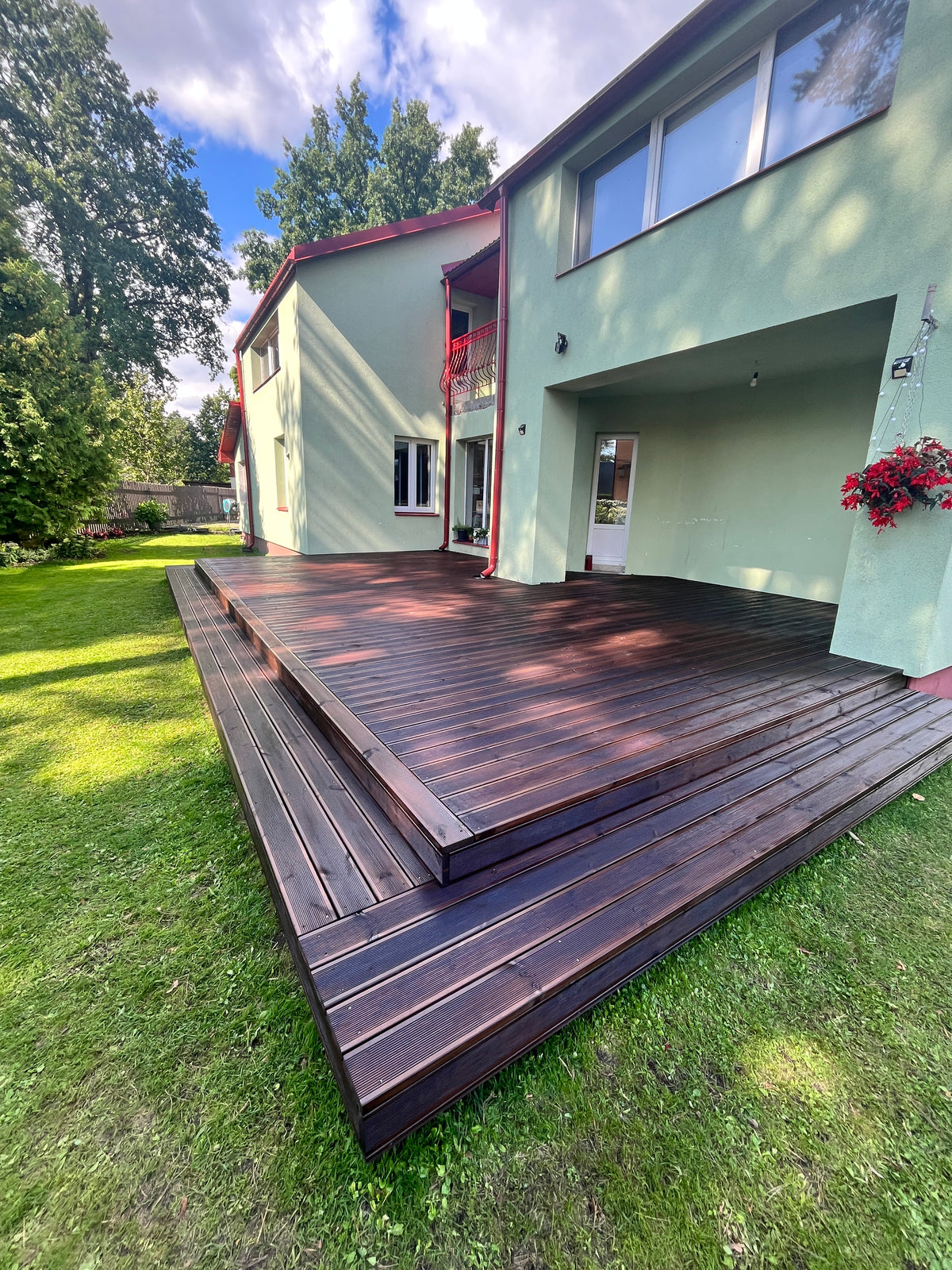 Terrace deck 10mx6m with steps