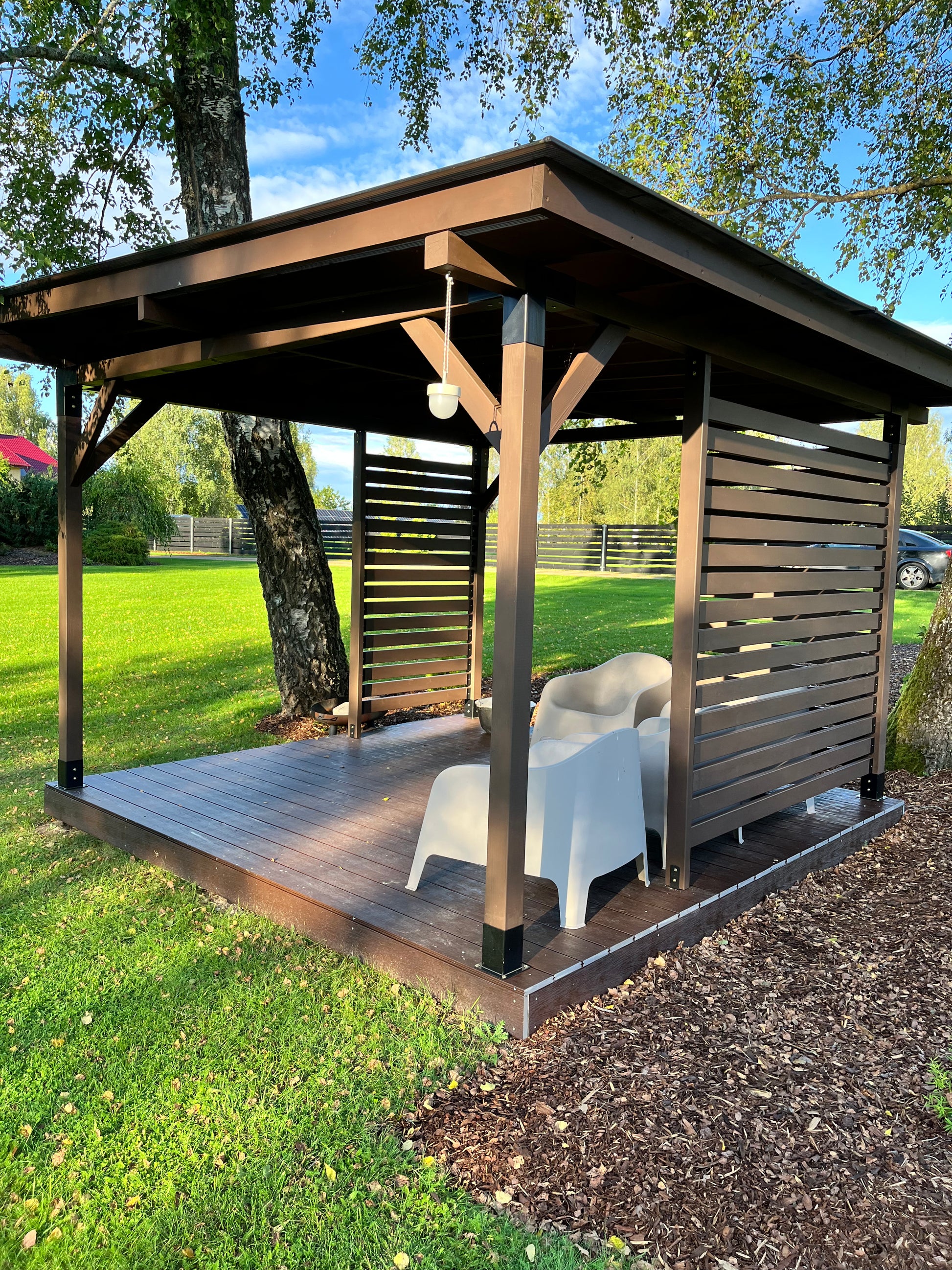 Windbreak/privacy walls from wood.