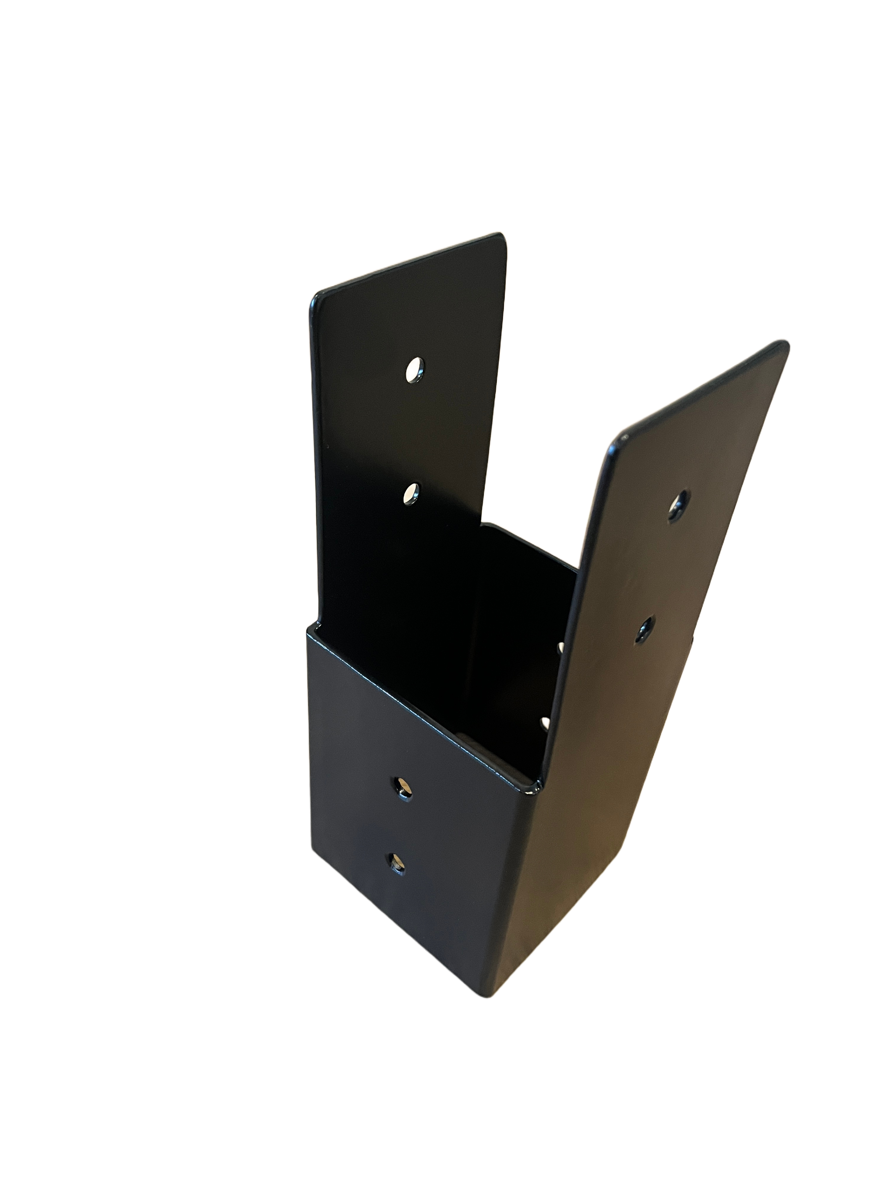 Terases 95x95mm support bracket for lumber, showing a close-up of the sturdy metal bracket used in construction.