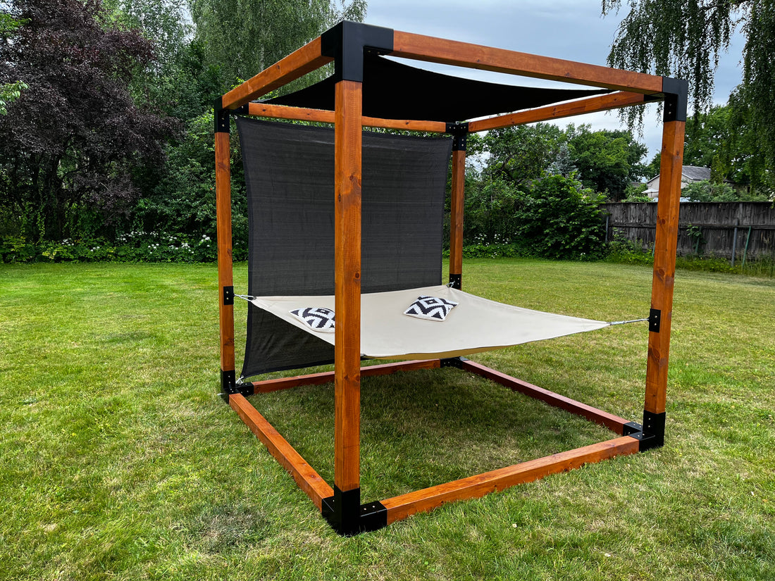 Windbreak wall with fasteners for the modular cube!.