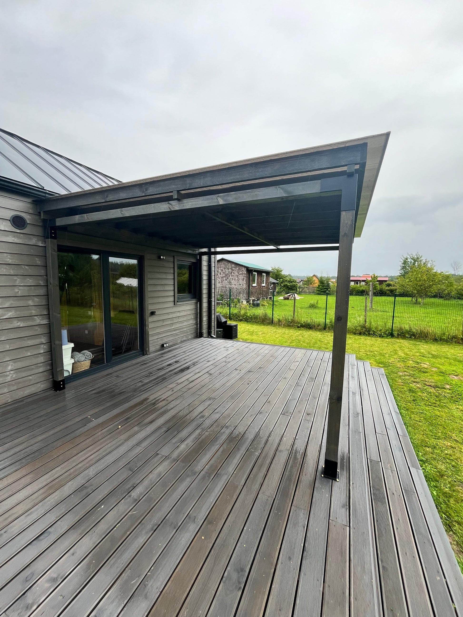 3-way Corner Bracket for Pergola (95x95mm lumber).