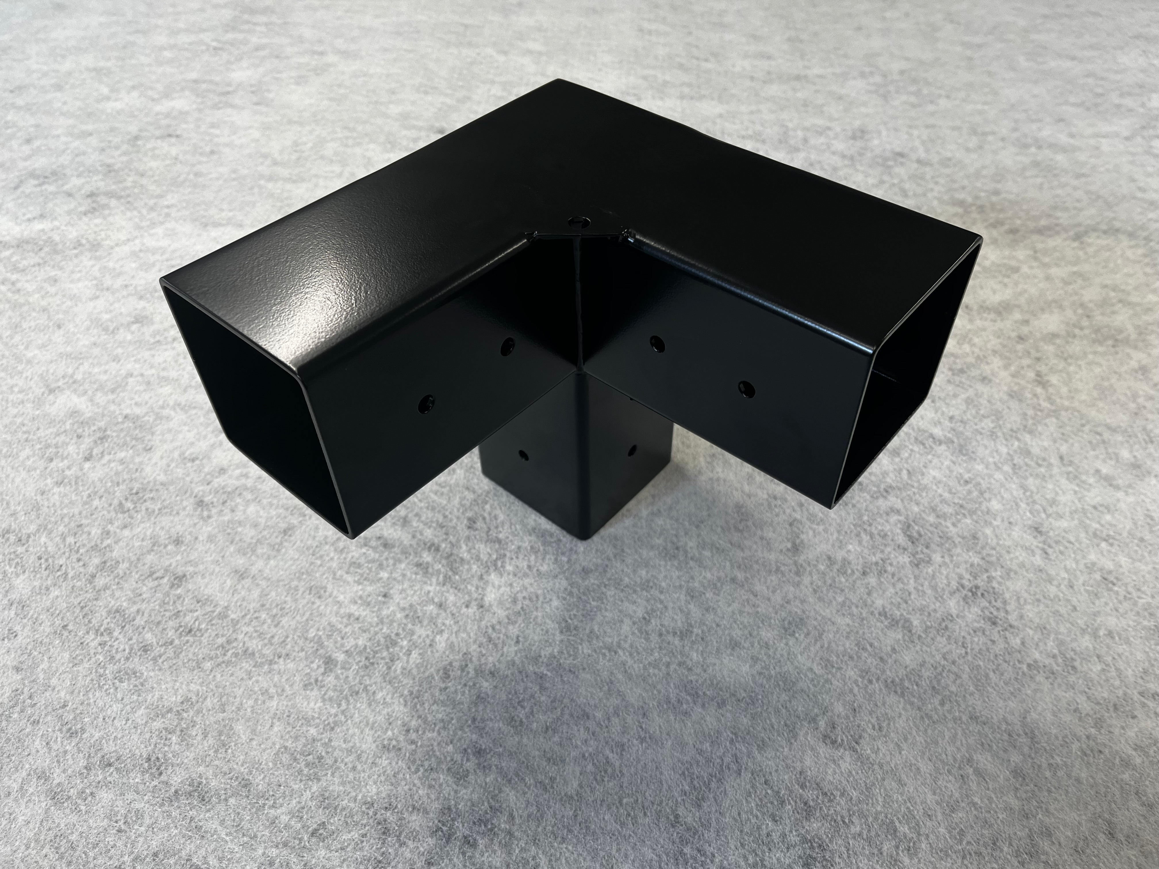 3-way Corner Bracket for Pergola (95x95mm lumber).