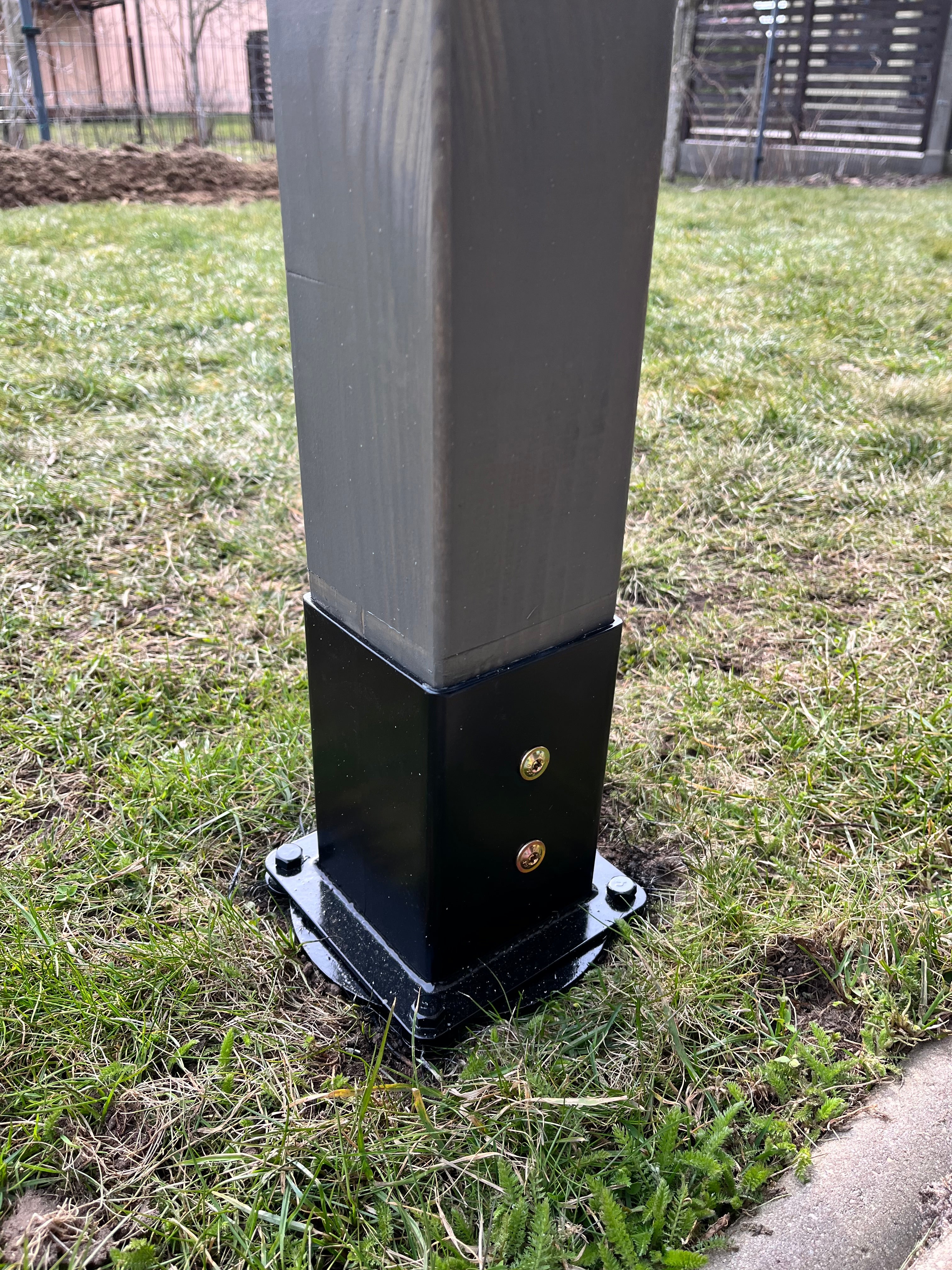 Post Base or Wall Mount Bracket (95x95mm lumber).