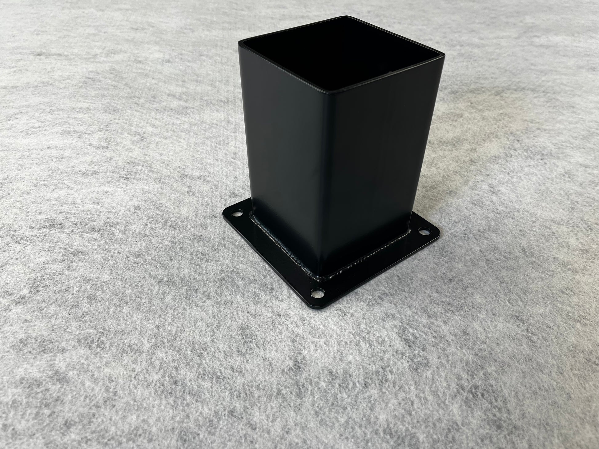 Post Base or Wall Mount Bracket (95x95mm lumber).